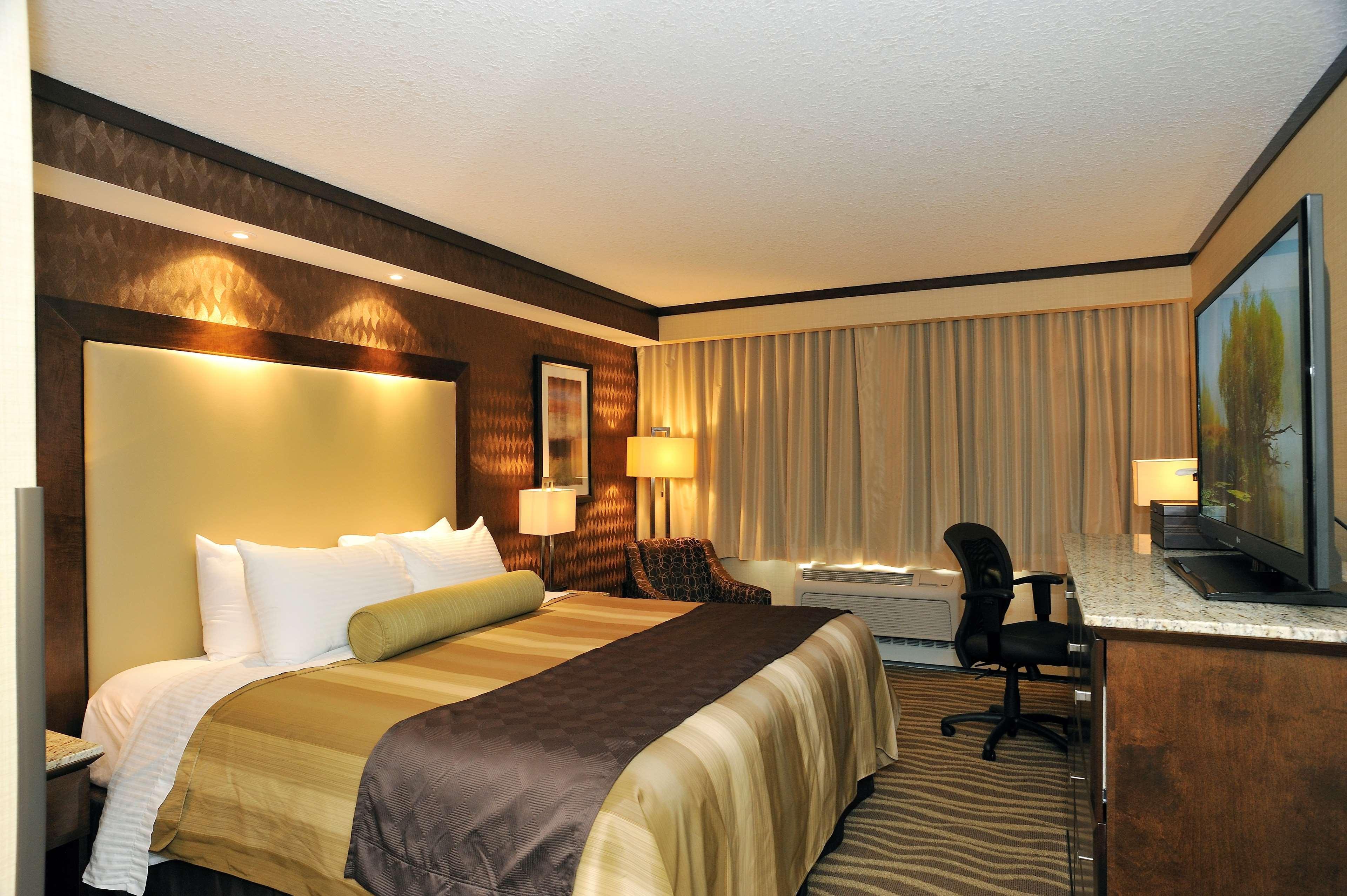 Best Western Premier Denham Inn & Suites Leduc Exterior foto