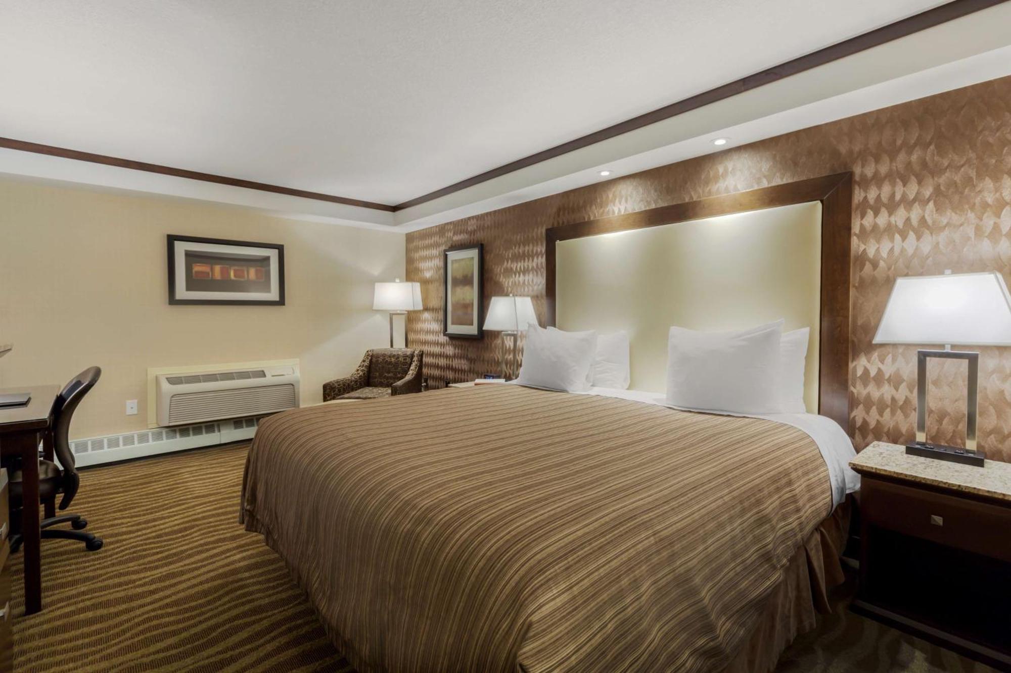 Best Western Premier Denham Inn & Suites Leduc Exterior foto