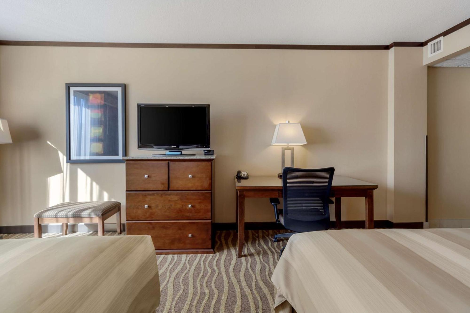 Best Western Premier Denham Inn & Suites Leduc Exterior foto