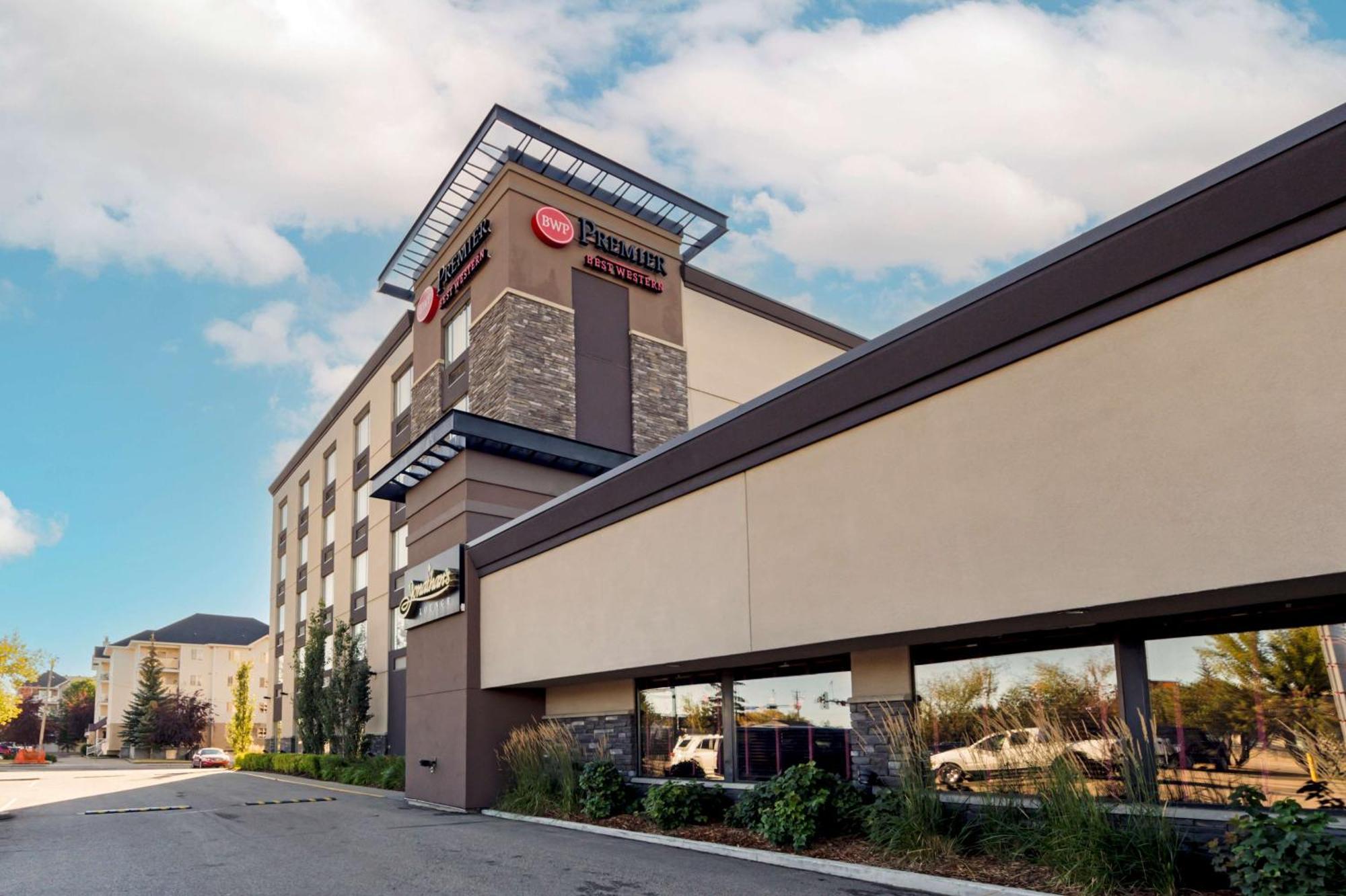 Best Western Premier Denham Inn & Suites Leduc Exterior foto