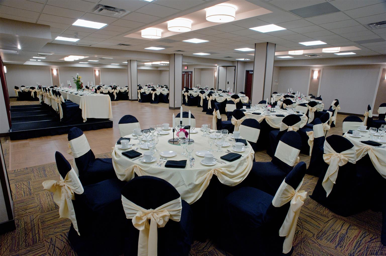 Best Western Premier Denham Inn & Suites Leduc Exterior foto