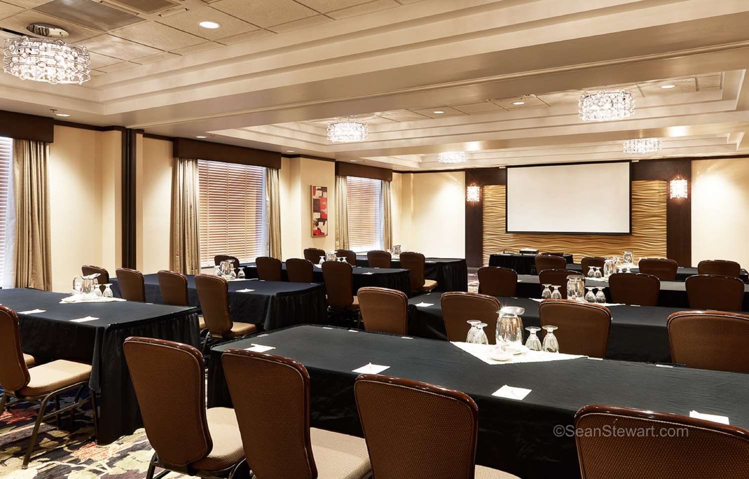 Best Western Premier Denham Inn & Suites Leduc Exterior foto